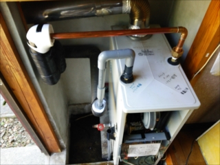 石油給湯器取替前